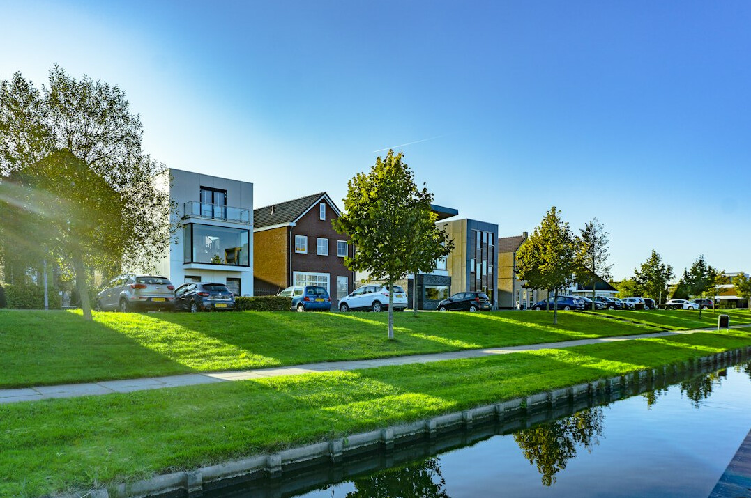 city commercial district